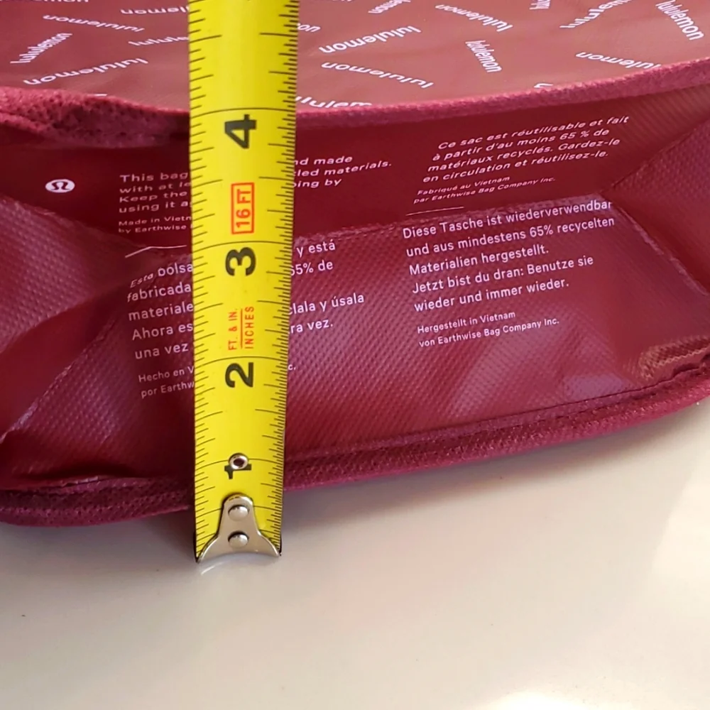 New Lululemon Reusable Small Shopping Bag - Picture 5 of 9